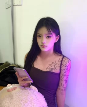 南宁的花臂美女