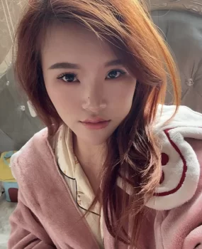 巨乳翘臀老师