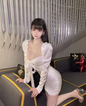 中南大厦大奶甜甜兼职